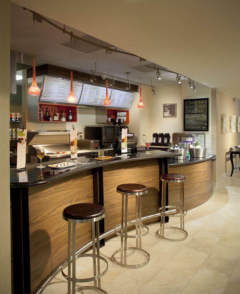 Courtyard By Marriott Fort Lauderdale East / Lauderdale-By-The-Sea Bagian luar foto