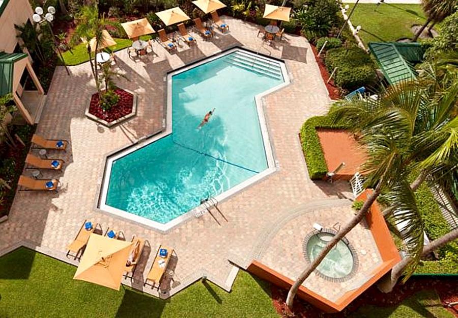Courtyard By Marriott Fort Lauderdale East / Lauderdale-By-The-Sea Bagian luar foto