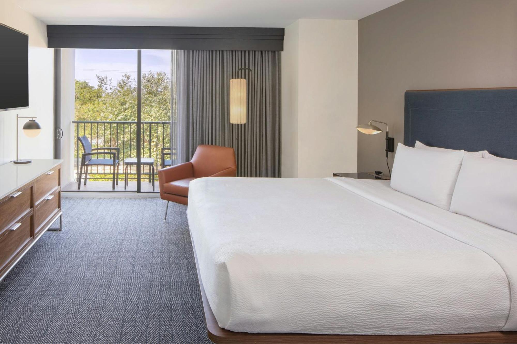 Courtyard By Marriott Fort Lauderdale East / Lauderdale-By-The-Sea Bagian luar foto