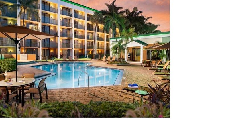 Courtyard By Marriott Fort Lauderdale East / Lauderdale-By-The-Sea Bagian luar foto