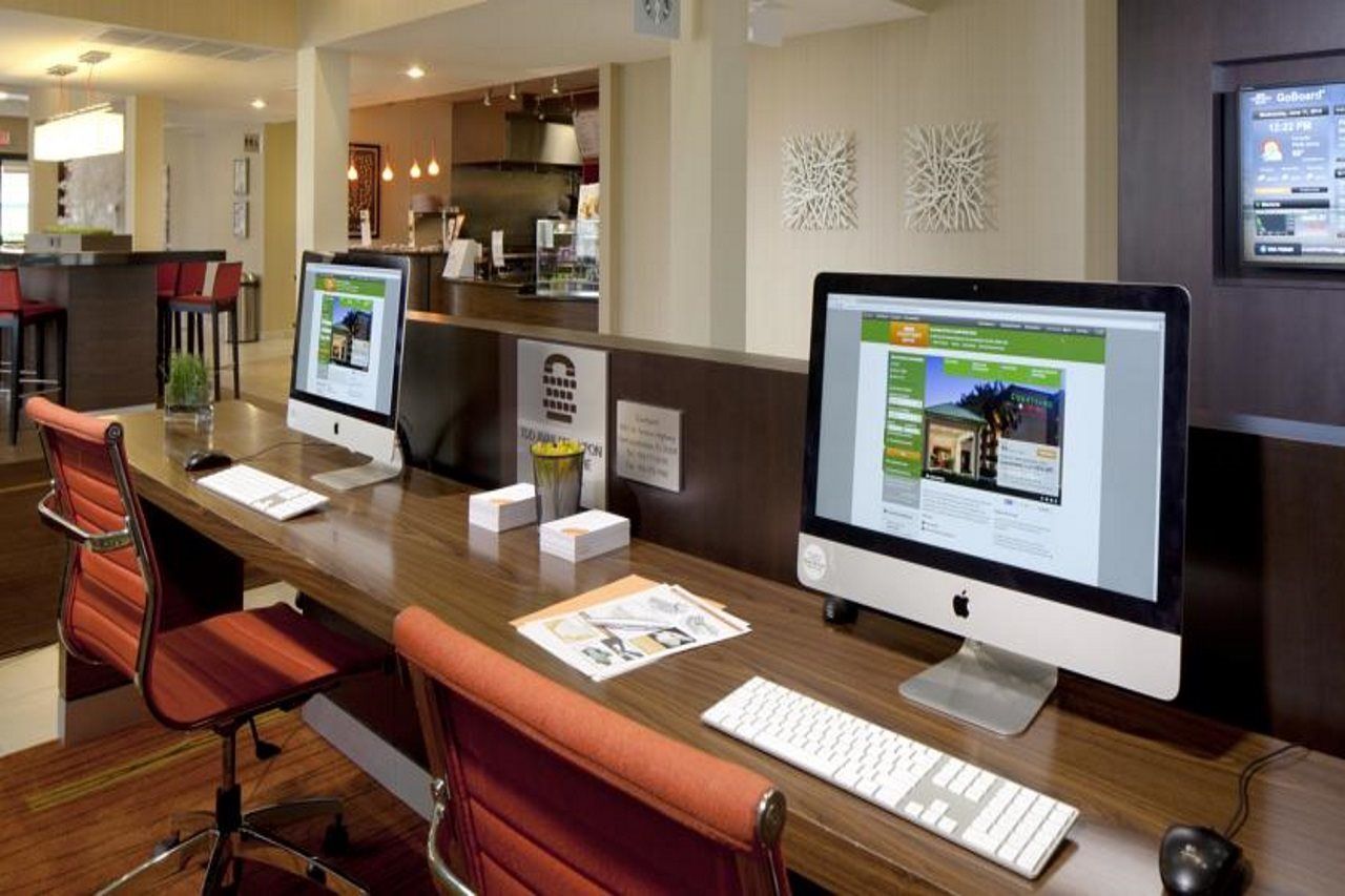 Courtyard By Marriott Fort Lauderdale East / Lauderdale-By-The-Sea Bagian luar foto