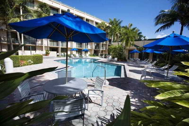 Courtyard By Marriott Fort Lauderdale East / Lauderdale-By-The-Sea Bagian luar foto