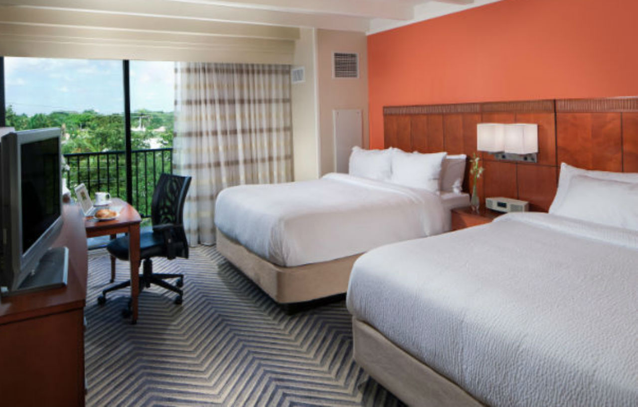 Courtyard By Marriott Fort Lauderdale East / Lauderdale-By-The-Sea Bagian luar foto