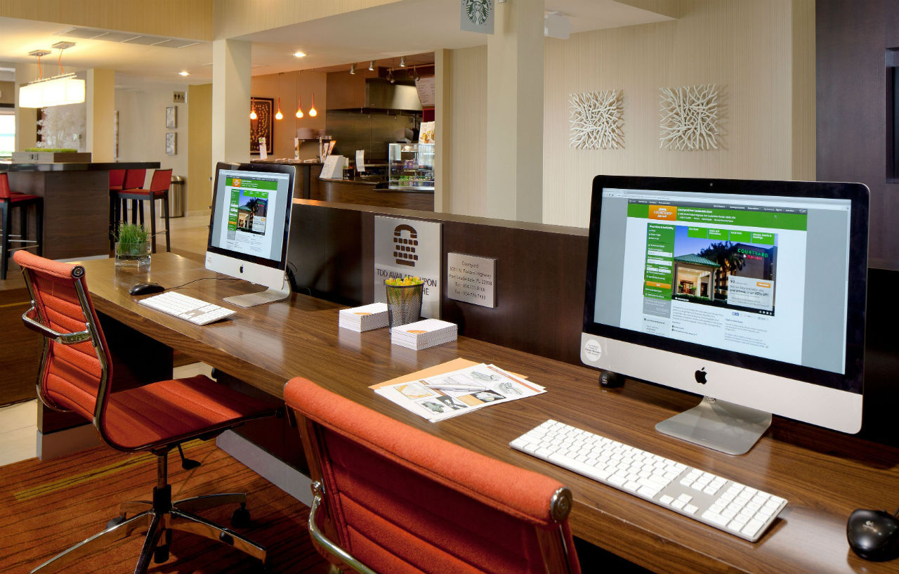 Courtyard By Marriott Fort Lauderdale East / Lauderdale-By-The-Sea Bagian luar foto